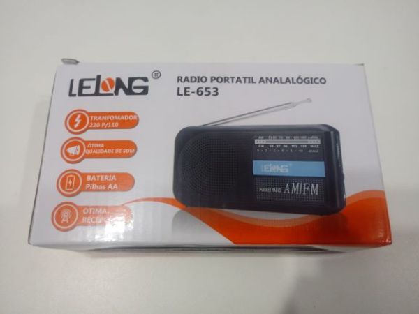 RADIO AM/FM COM PILHAS AA  LELONG LE-653